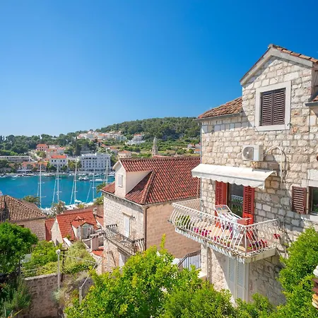Tihari - Zf Hvar *